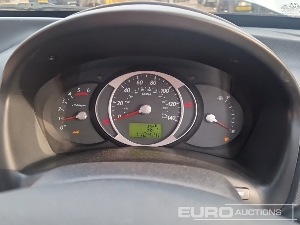 SUV 2010 Hyundai Tucson: photos 34