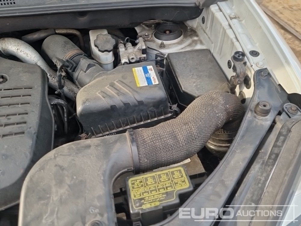 SUV 2010 Hyundai Tucson: photos 17