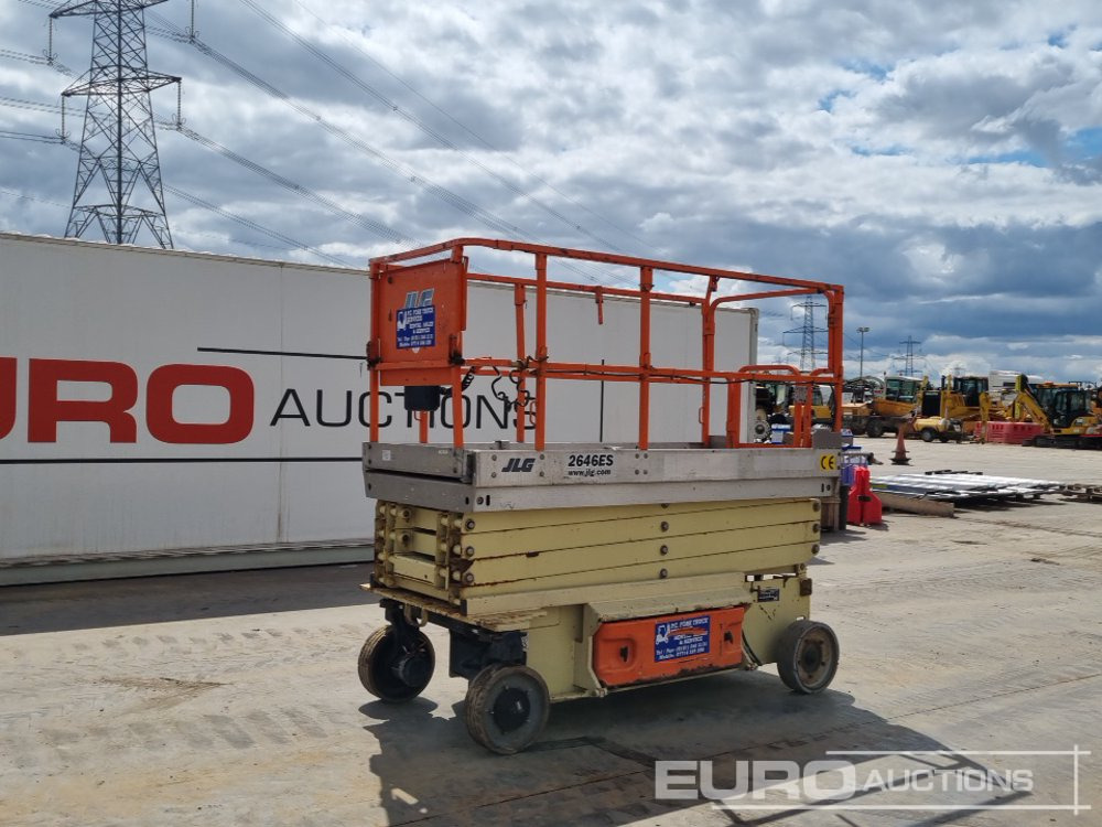 2010 JLG 2646ES - Nacelle: photos 1 2010 JLG 2646ES - Nacelle: photos 1