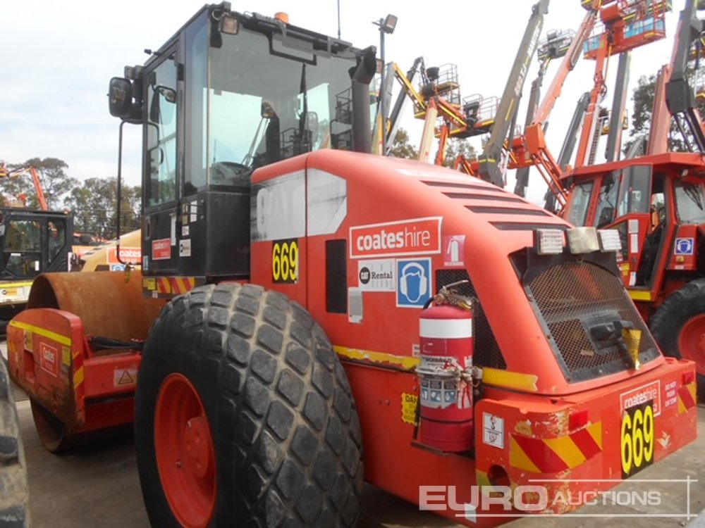 2011 CAT CS533XT Single Drum Roller, A/C - Compacteur: photos 2 2011 CAT CS533XT Single Drum Roller, A/C - Compacteur: photos 2