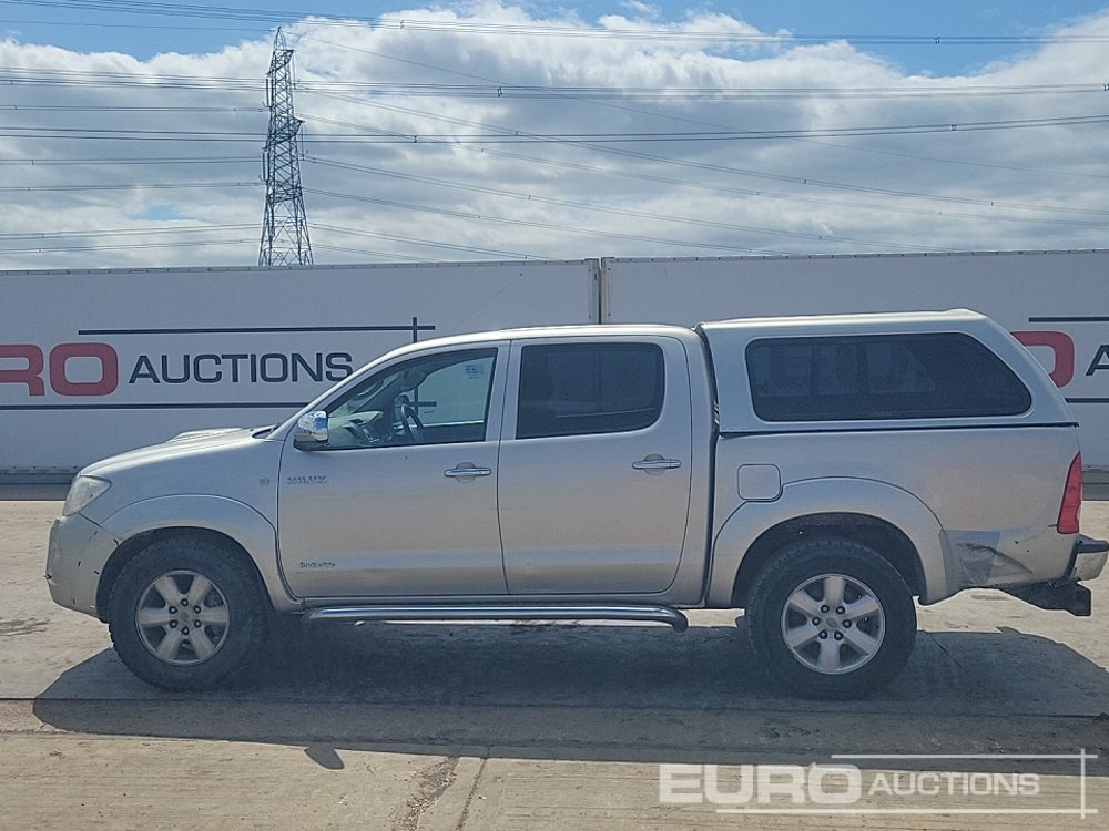 2011 Toyota Hilux - Pick-up: photos 2 2011 Toyota Hilux - Pick-up: photos 2