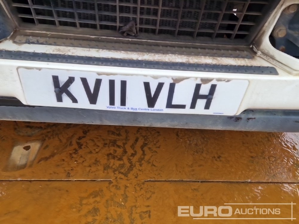 Camion multibenne 2011 Volvo FL240: photos 39