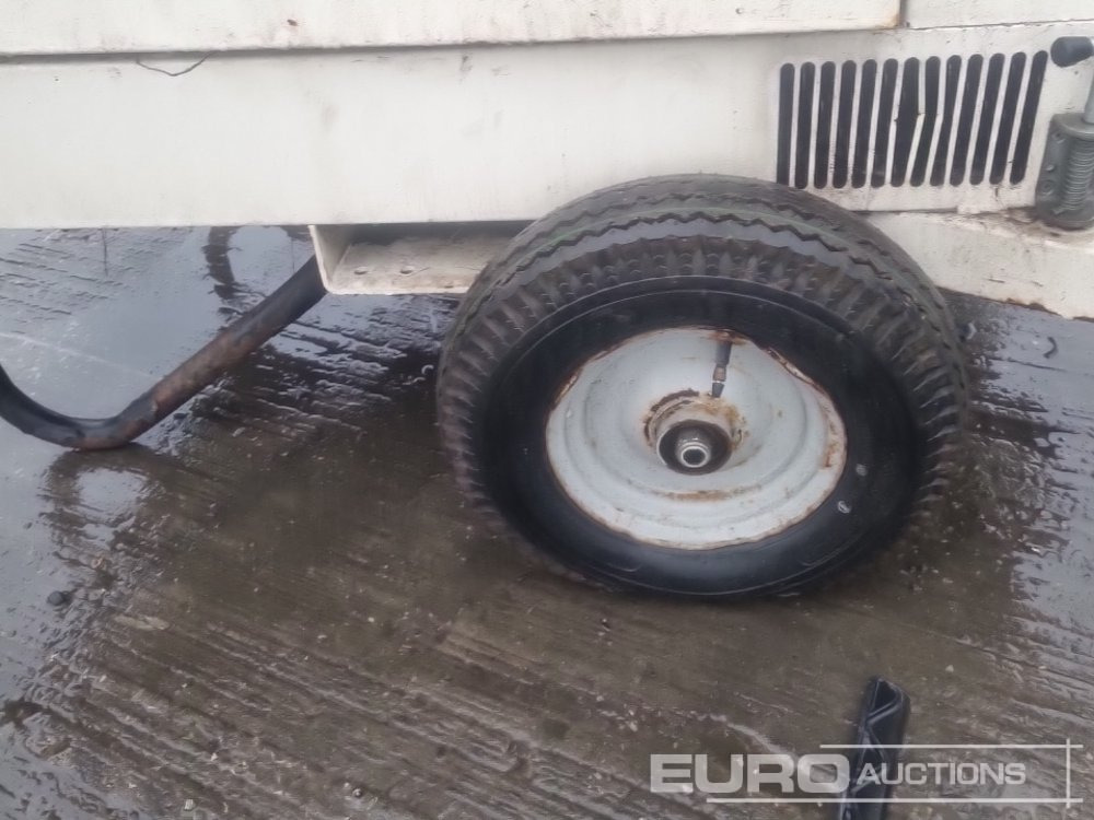 Mat d'éclairage 2012 Towerlight VT2: photos 10 Mat d'éclairage 2012 Towerlight VT2: photos 10