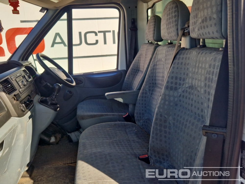 Utilitaire plateau 2013 Ford Transit: photos 20