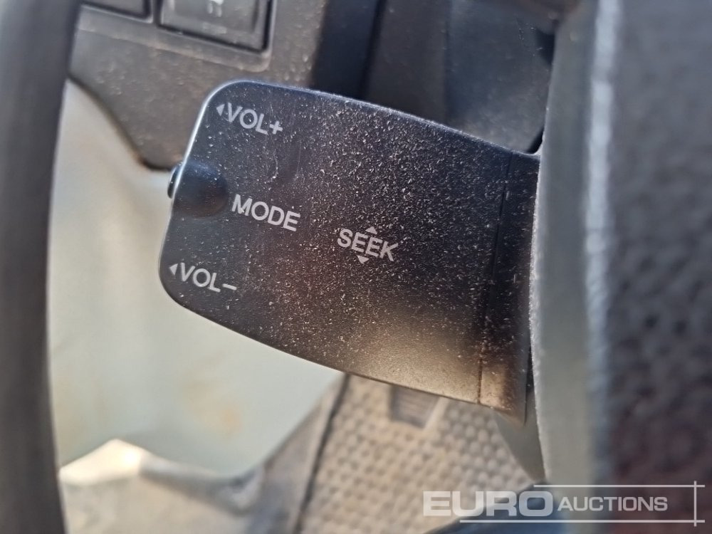 Utilitaire plateau 2013 Ford Transit: photos 32