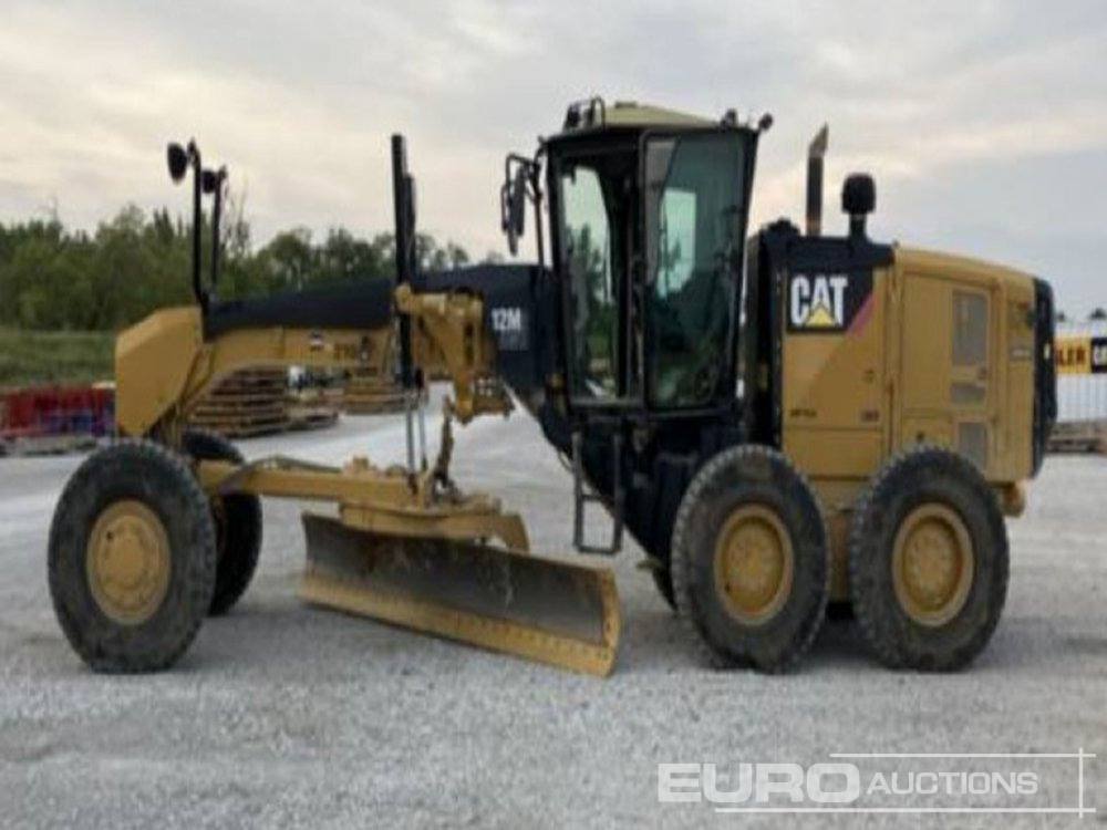 Niveleuse 2014 CAT 12M2 AWD: photos 8 Niveleuse 2014 CAT 12M2 AWD: photos 8