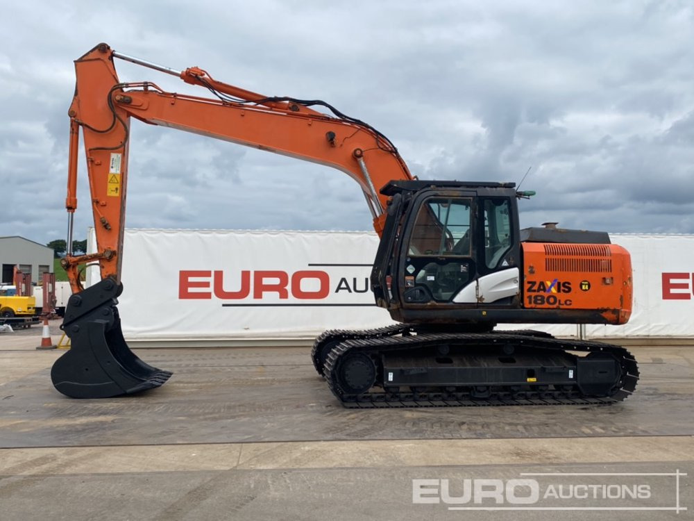 2014 Hitachi ZX180LC-5B - Pelle sur chenille: photos 2 2014 Hitachi ZX180LC-5B - Pelle sur chenille: photos 2