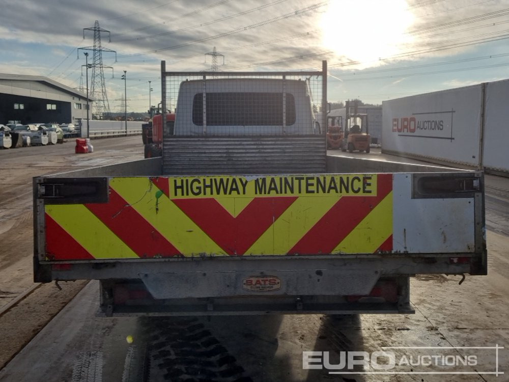 2014 Iveco Daily 35S11 - Utilitaire plateau: photos 4 2014 Iveco Daily 35S11 - Utilitaire plateau: photos 4