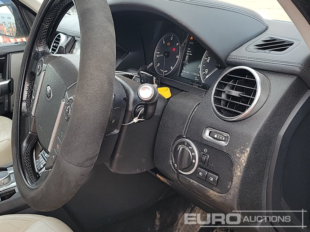 SUV 2014 Land Rover Discovery SDV6: photos 29 SUV 2014 Land Rover Discovery SDV6: photos 29