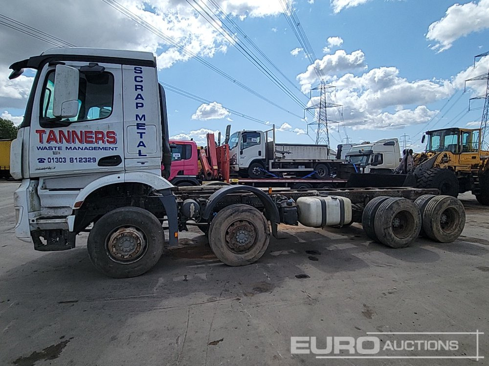 2014 Mercedes Arocs 3240 - Châssis cabine: photos 2 2014 Mercedes Arocs 3240 - Châssis cabine: photos 2