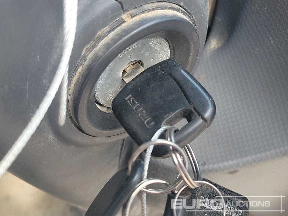 Camion benne 2015 Isuzu N75.150: photos 32