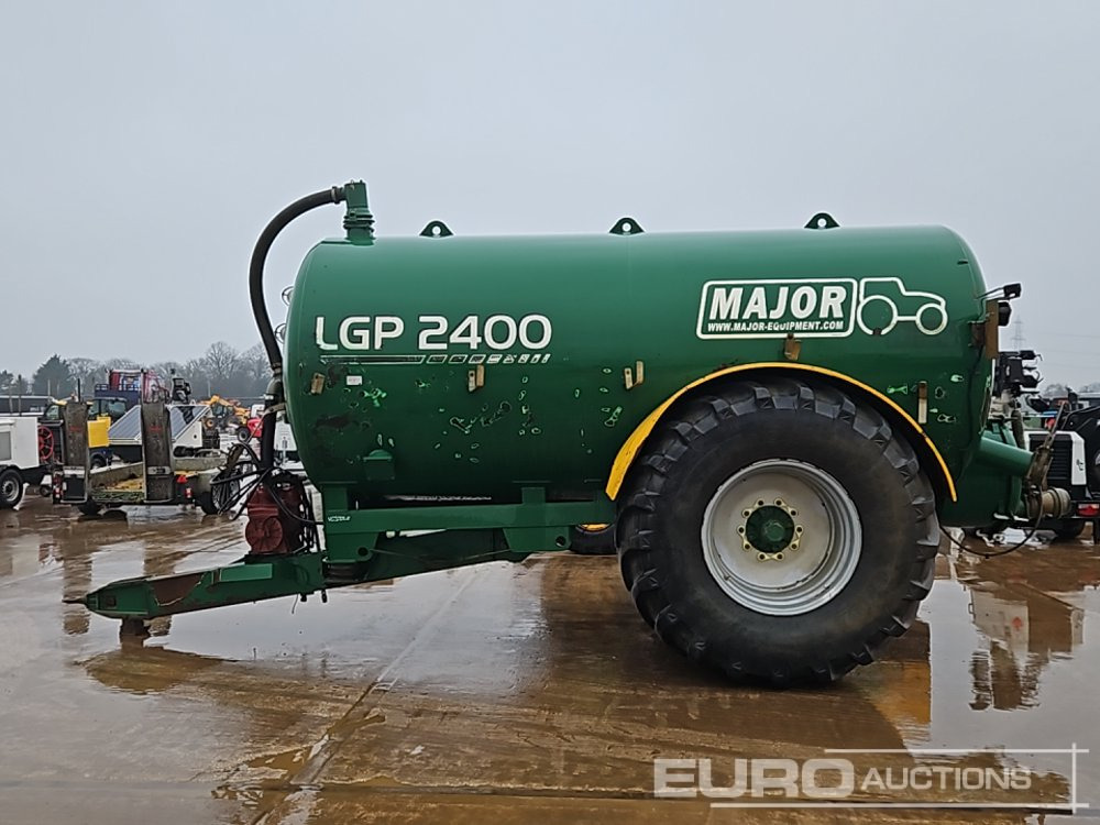 2015 Major 2400LGP - Remorque agricole: photos 2 2015 Major 2400LGP - Remorque agricole: photos 2