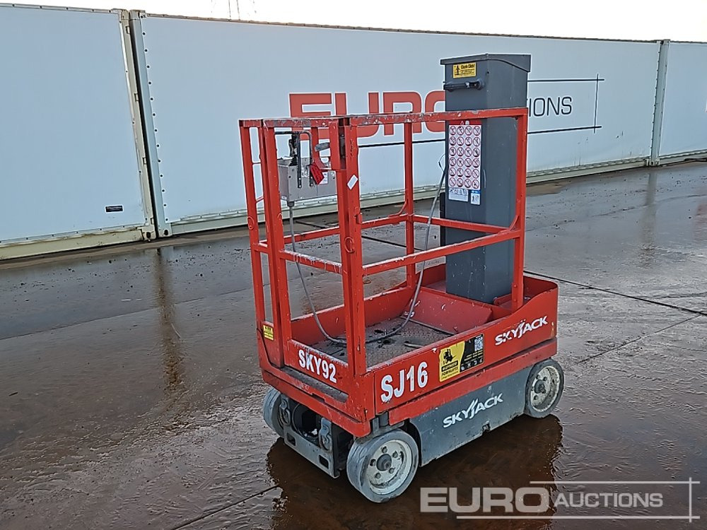 2015 SkyJack SJ 16 - Nacelle: photos 1 2015 SkyJack SJ 16 - Nacelle: photos 1