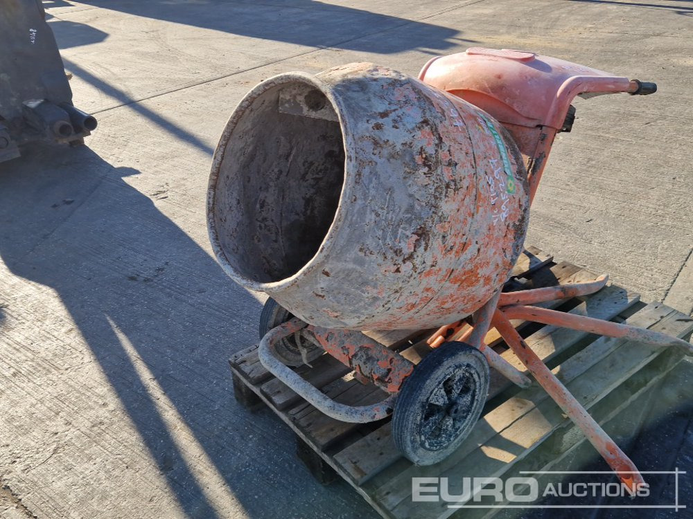 2016 Belle Petrol Cement Mixer, Honda Engine - Bétonnière: photos 3 2016 Belle Petrol Cement Mixer, Honda Engine - Bétonnière: photos 3