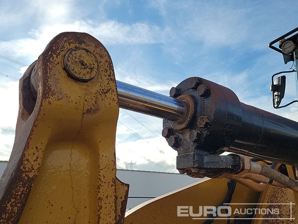 Chargeuse sur pneus 2016 CAT 966M: photos 33 Chargeuse sur pneus 2016 CAT 966M: photos 33