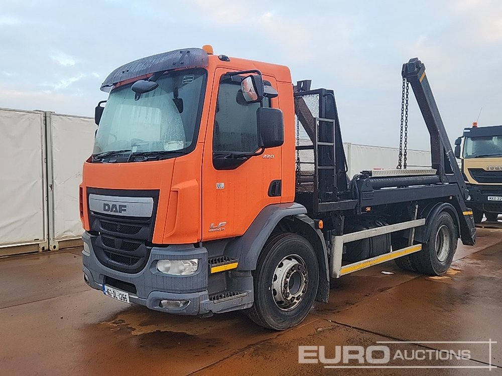 2016 DAF LF220 - Camion multibenne: photos 1 2016 DAF LF220 - Camion multibenne: photos 1