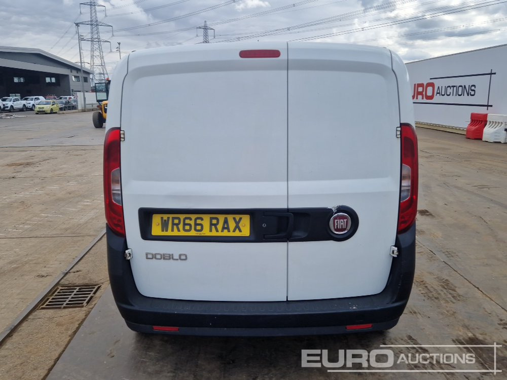 2016 Fiat Doblo - Fourgonnette: photos 4 2016 Fiat Doblo - Fourgonnette: photos 4