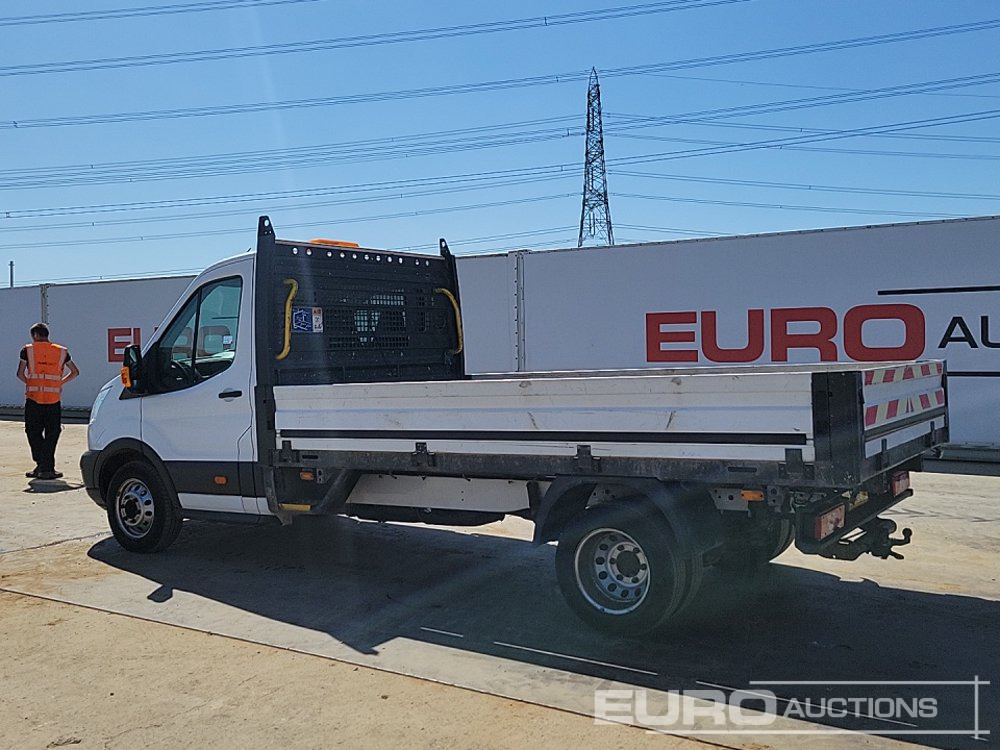 2016 Ford Transit 350 - Utilitaire plateau: photos 3 2016 Ford Transit 350 - Utilitaire plateau: photos 3