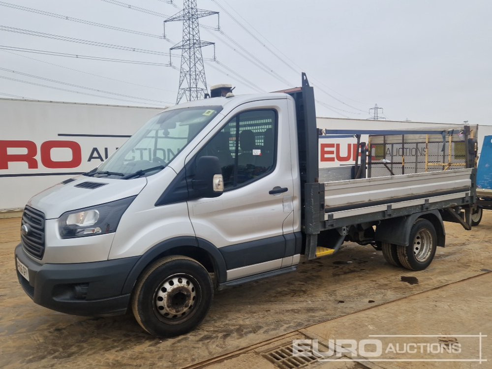 2016 Ford Transit - Utilitaire plateau: photos 1 2016 Ford Transit - Utilitaire plateau: photos 1