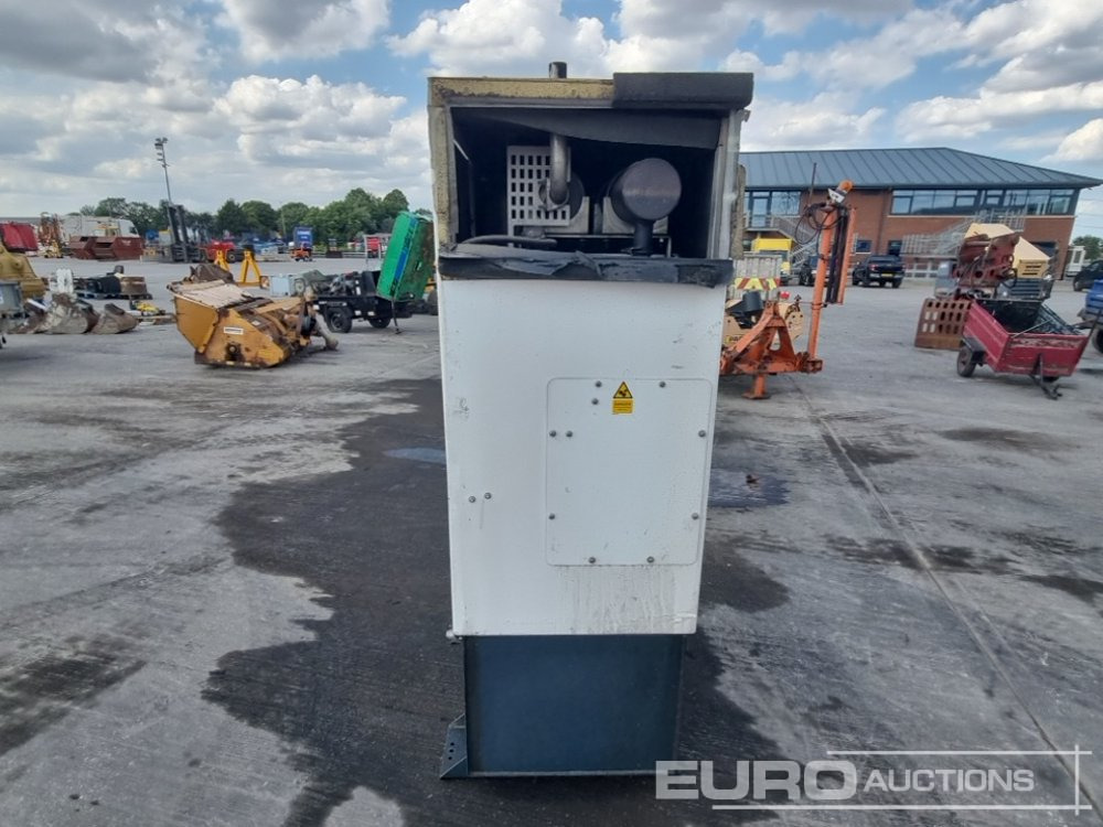 2016 Harrington 12kVA Generator, Kubota Engine - Groupe électrogène: photos 2 2016 Harrington 12kVA Generator, Kubota Engine - Groupe électrogène: photos 2