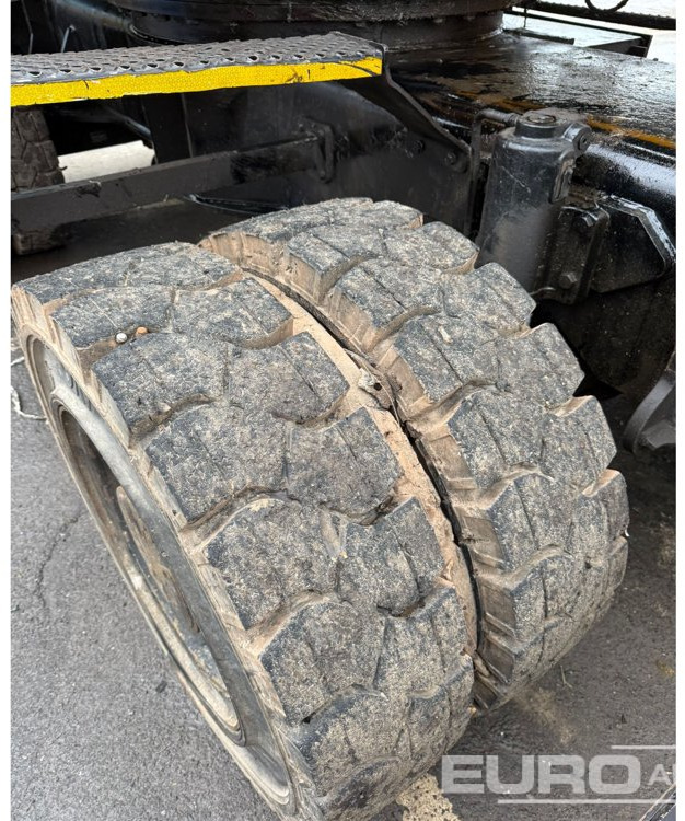 Pelle sur pneus 2016 JCB JS20MHT4: photos 10 Pelle sur pneus 2016 JCB JS20MHT4: photos 10