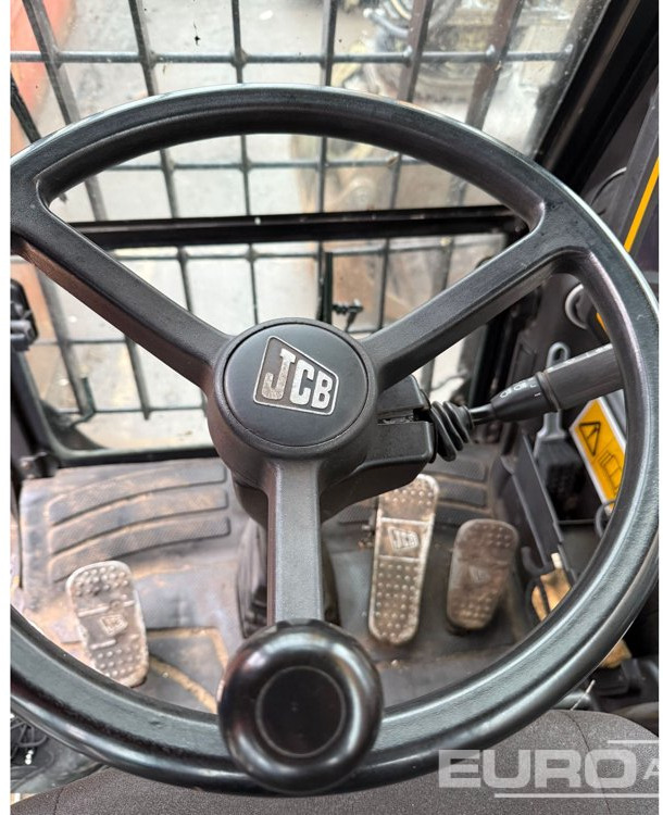 Pelle sur pneus 2016 JCB JS20MHT4: photos 26 Pelle sur pneus 2016 JCB JS20MHT4: photos 26