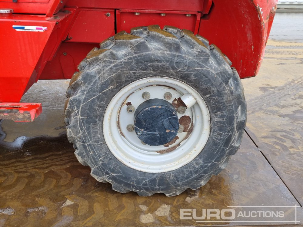 Chariot tout terrain 2016 Manitou M30-4: photos 10 Chariot tout terrain 2016 Manitou M30-4: photos 10