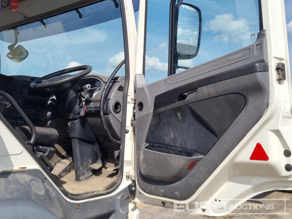 Camion plateau 2017 DAF CF: photos 34
