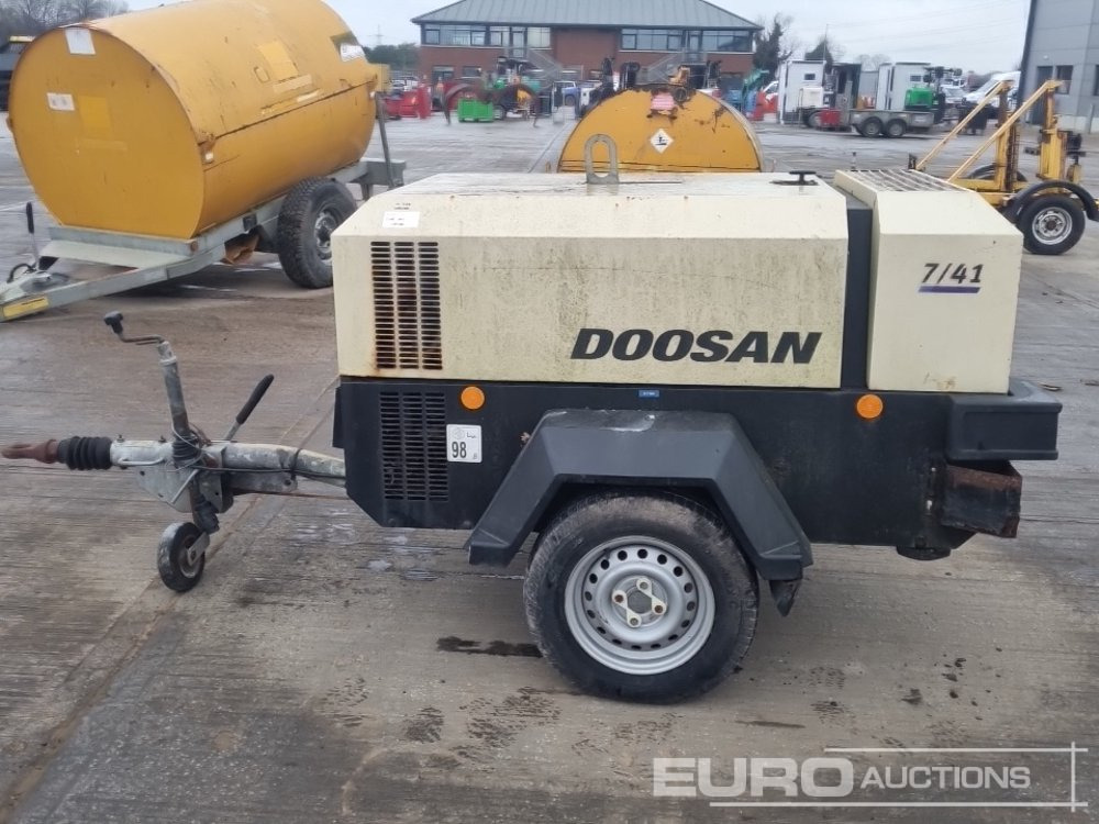 2017 Doosan 741 - Compresseur d'air: photos 2 2017 Doosan 741 - Compresseur d'air: photos 2