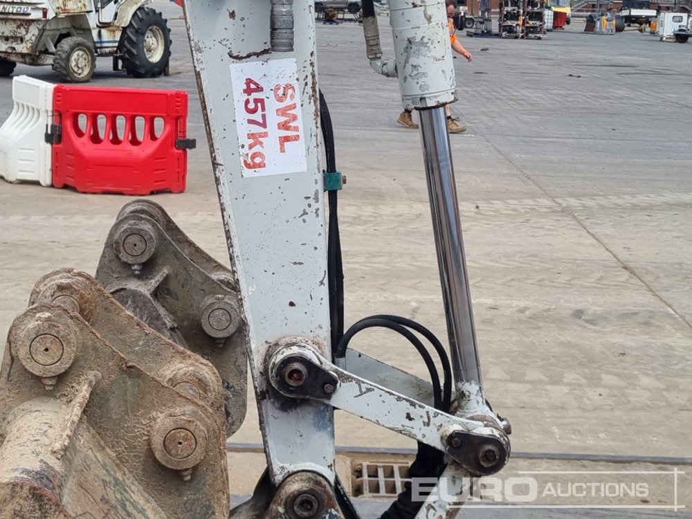 Mini pelle 2017 Takeuchi TB260: photos 24