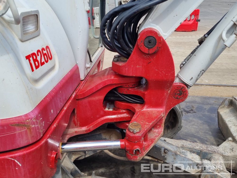 Mini pelle 2017 Takeuchi TB260: photos 17