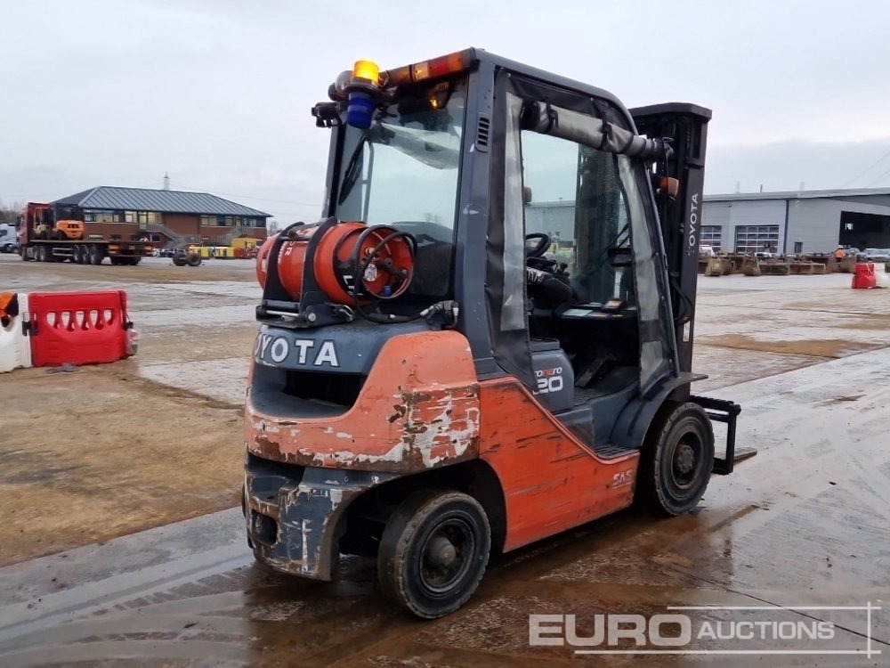 2017 Toyota 02-8FGF20 - Chariot élévateur: photos 5 2017 Toyota 02-8FGF20 - Chariot élévateur: photos 5