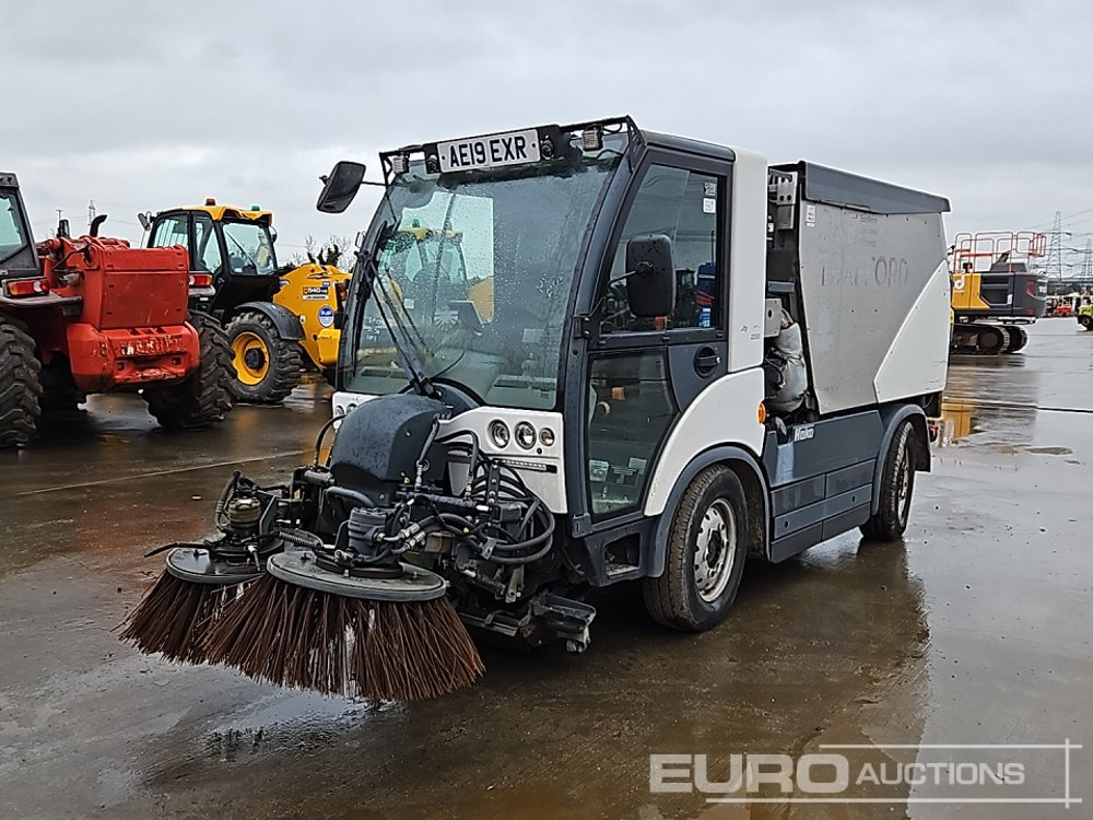 2019 Hako CITY MASTER 2200 - Balayeuse de voirie: photos 1 2019 Hako CITY MASTER 2200 - Balayeuse de voirie: photos 1