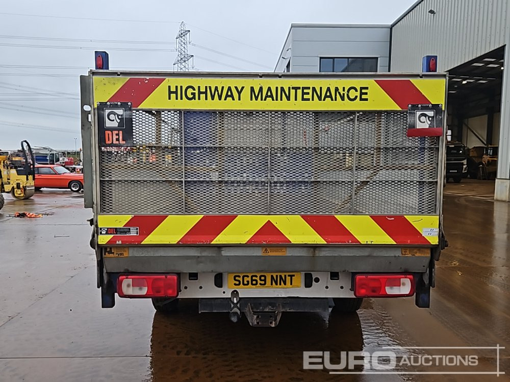 2019 Volkswagen Crafter CR35 - Utilitaire plateau: photos 4 2019 Volkswagen Crafter CR35 - Utilitaire plateau: photos 4