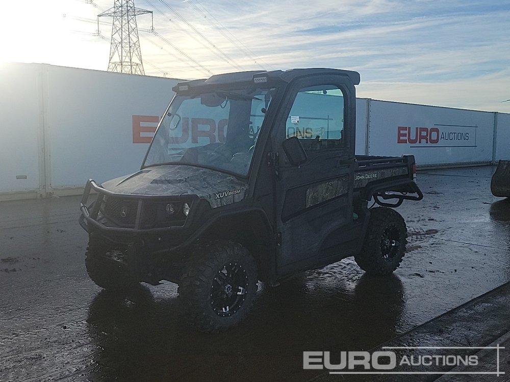 2020 John Deere Gator - Quadricycle: photos 1 2020 John Deere Gator - Quadricycle: photos 1