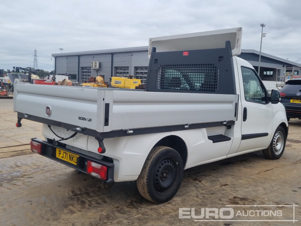 2021 Fiat Doblo Cargo - Utilitaire plateau: photos 5 2021 Fiat Doblo Cargo - Utilitaire plateau: photos 5