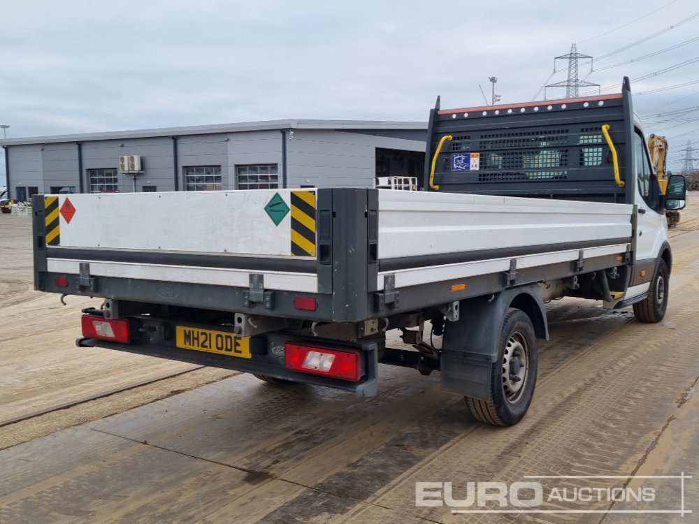 2021 Ford Transit 350 - Utilitaire plateau: photos 5 2021 Ford Transit 350 - Utilitaire plateau: photos 5