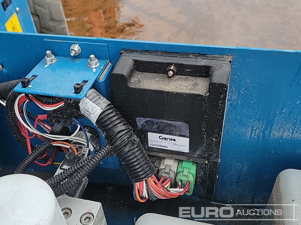 Nacelle 2021 Genie GS3246: photos 15