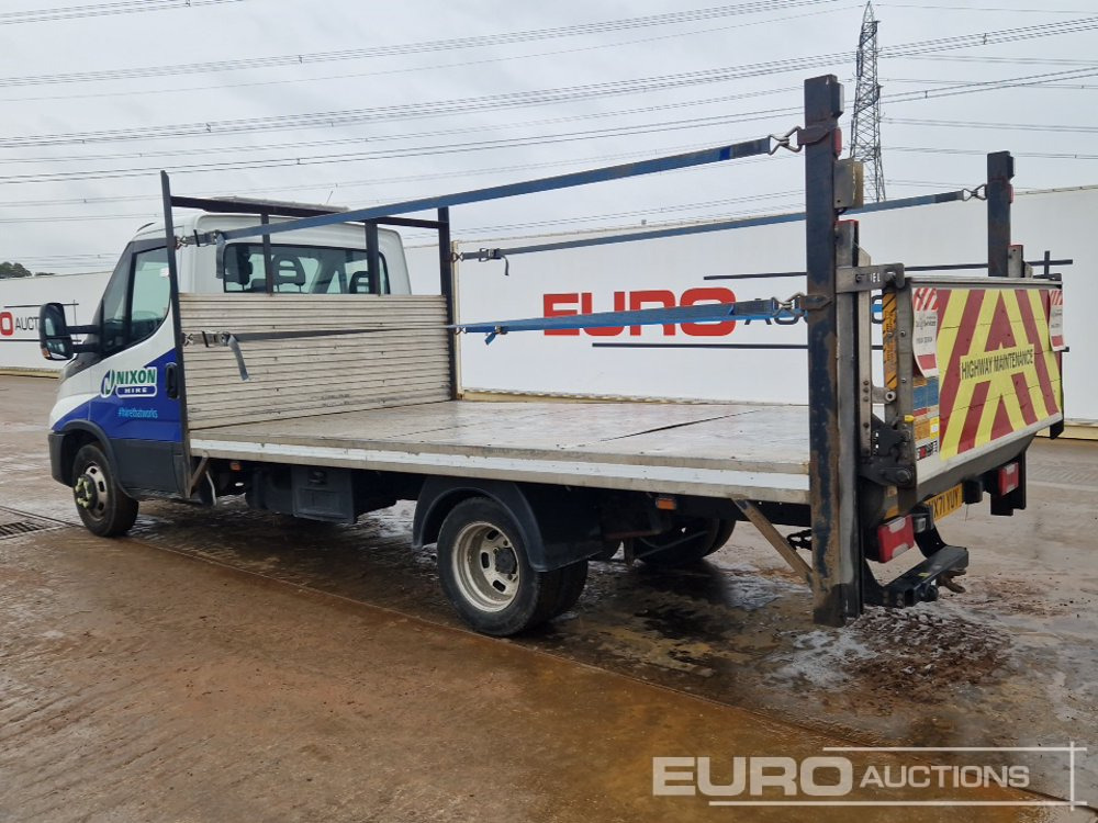 2021 Iveco 35-180 - Utilitaire plateau: photos 3 2021 Iveco 35-180 - Utilitaire plateau: photos 3