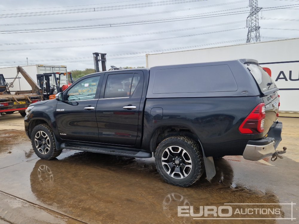 2021 Toyota Hilux Invincible - Pick-up: photos 3 2021 Toyota Hilux Invincible - Pick-up: photos 3