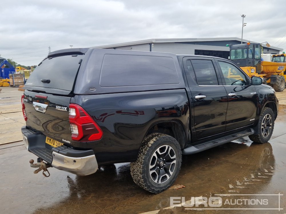 2021 Toyota Hilux Invincible - Pick-up: photos 5 2021 Toyota Hilux Invincible - Pick-up: photos 5
