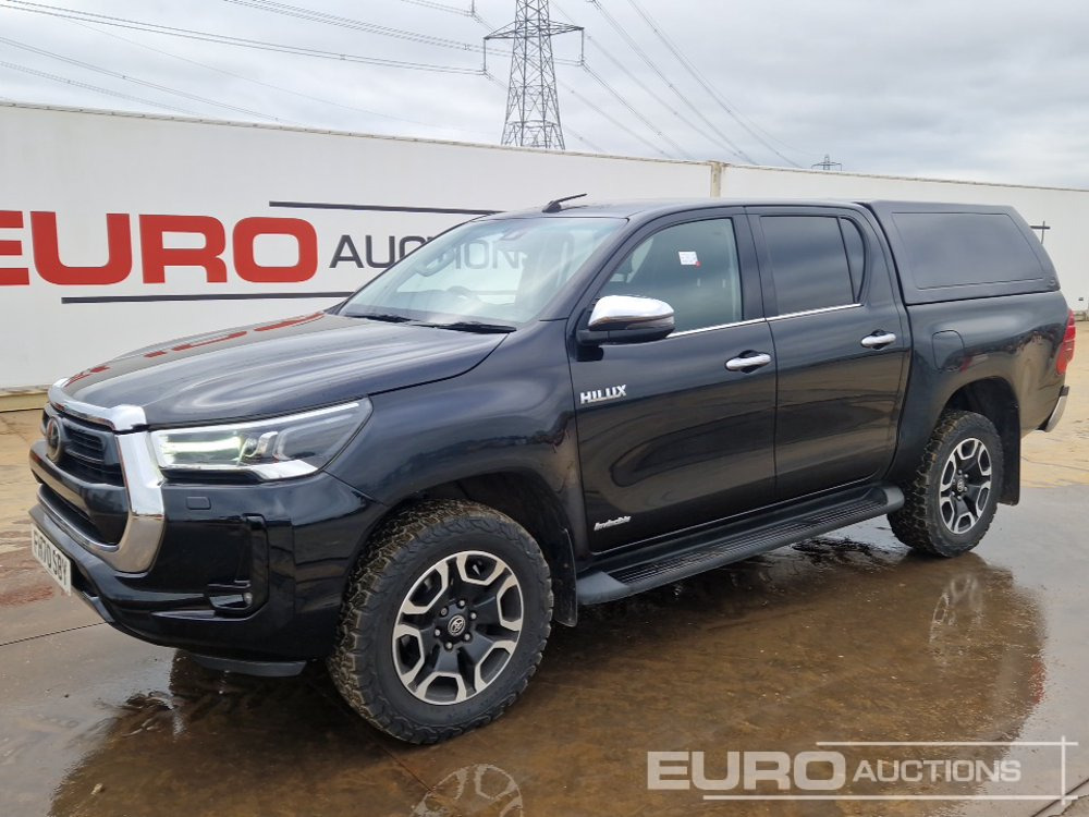 2021 Toyota Hilux Invincible - Pick-up: photos 1 2021 Toyota Hilux Invincible - Pick-up: photos 1