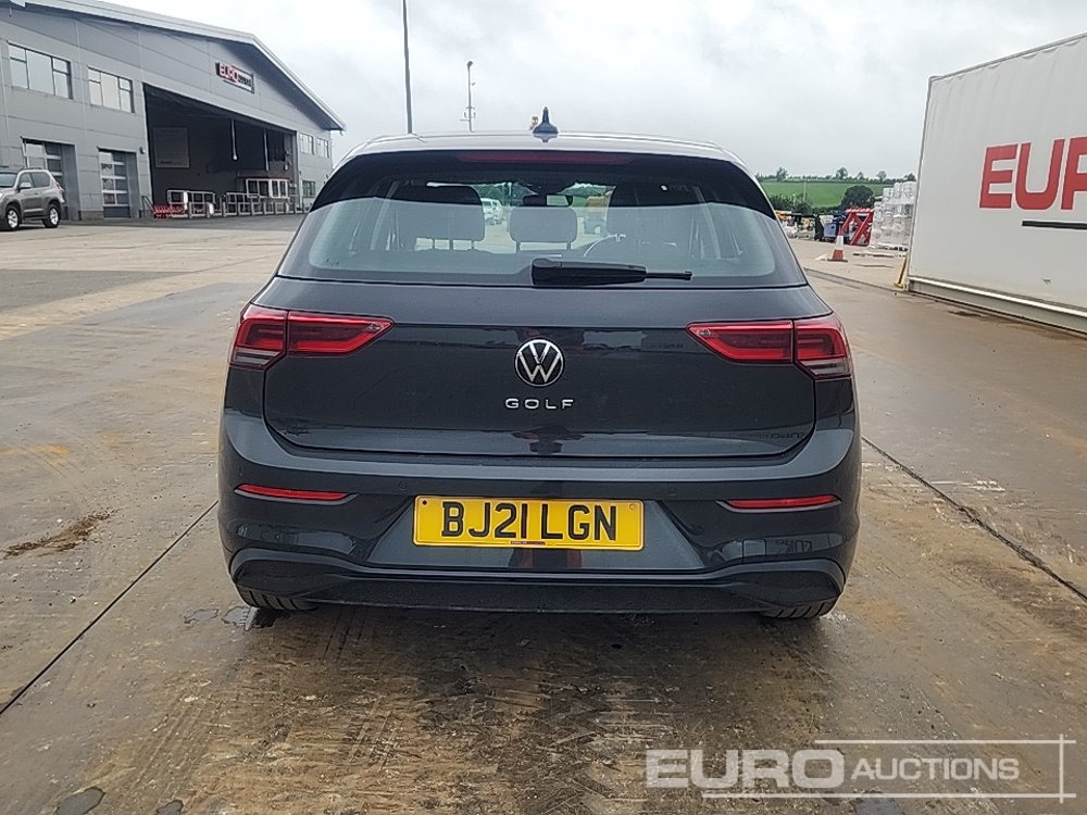 2021 Volkswagen Golf - Voiture: photos 4 2021 Volkswagen Golf - Voiture: photos 4
