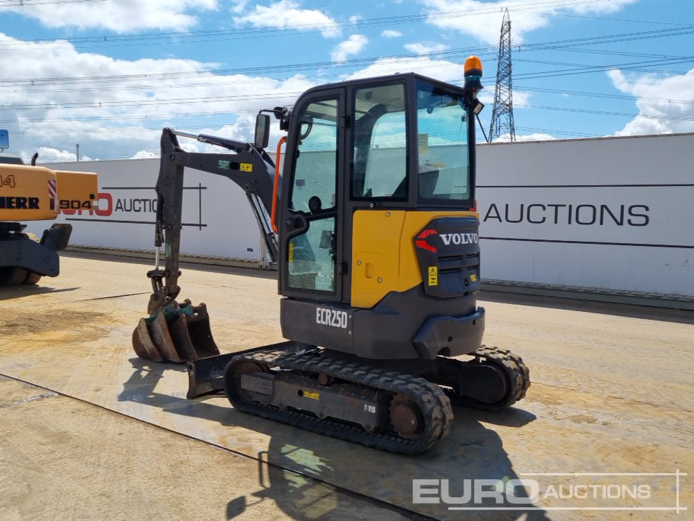 2021 Volvo ECR25D - Mini pelle: photos 3 2021 Volvo ECR25D - Mini pelle: photos 3