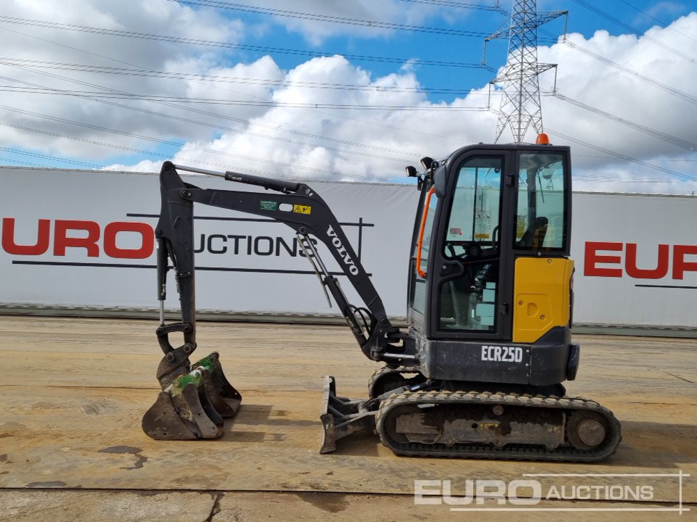 2021 Volvo ECR25D - Mini pelle: photos 2 2021 Volvo ECR25D - Mini pelle: photos 2