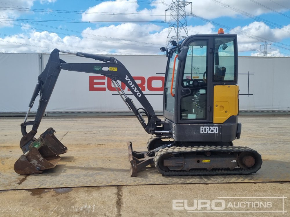 2021 Volvo ECR25D - Mini pelle: photos 2 2021 Volvo ECR25D - Mini pelle: photos 2