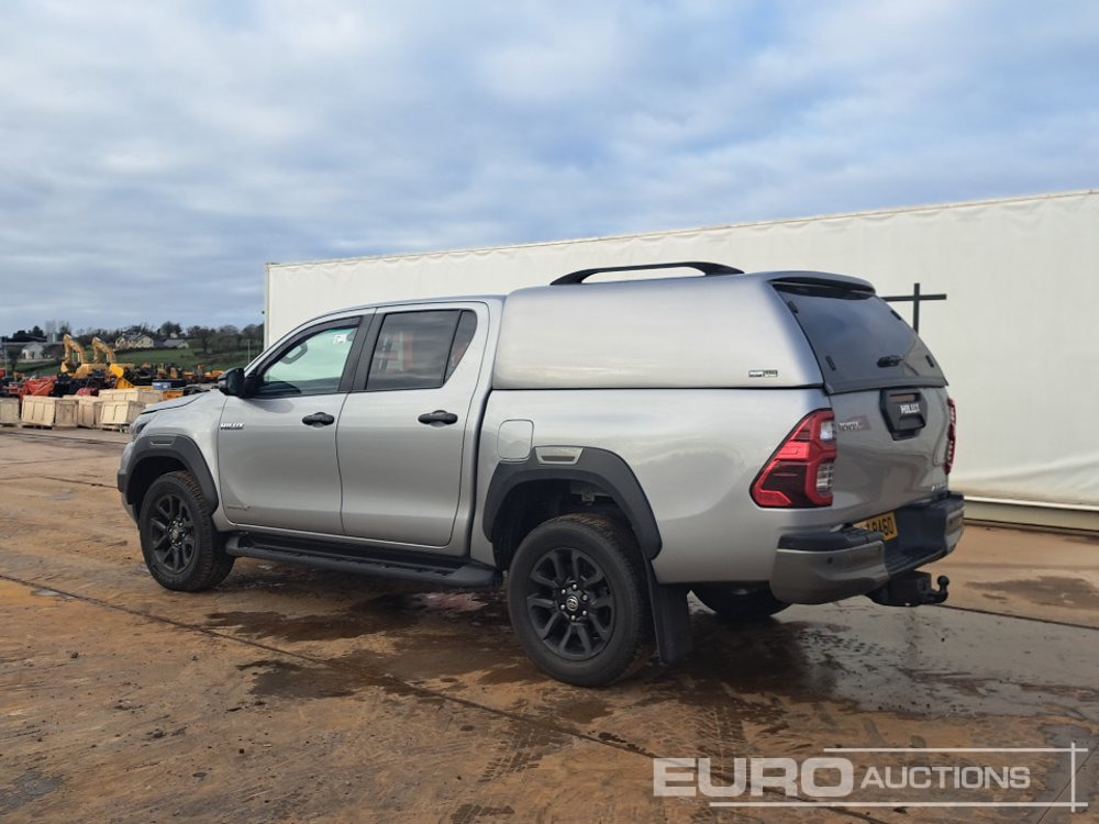 2022 Toyota Hilux Invincible X - Pick-up: photos 3 2022 Toyota Hilux Invincible X - Pick-up: photos 3