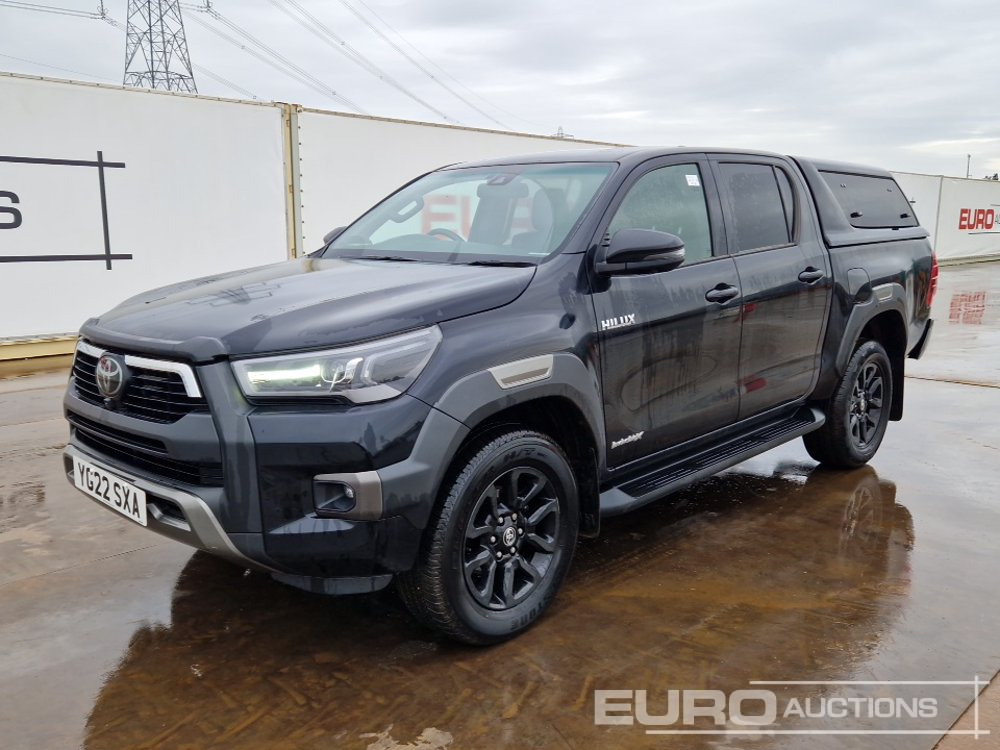 2022 Toyota Hilux Invincible X - Pick-up: photos 1 2022 Toyota Hilux Invincible X - Pick-up: photos 1