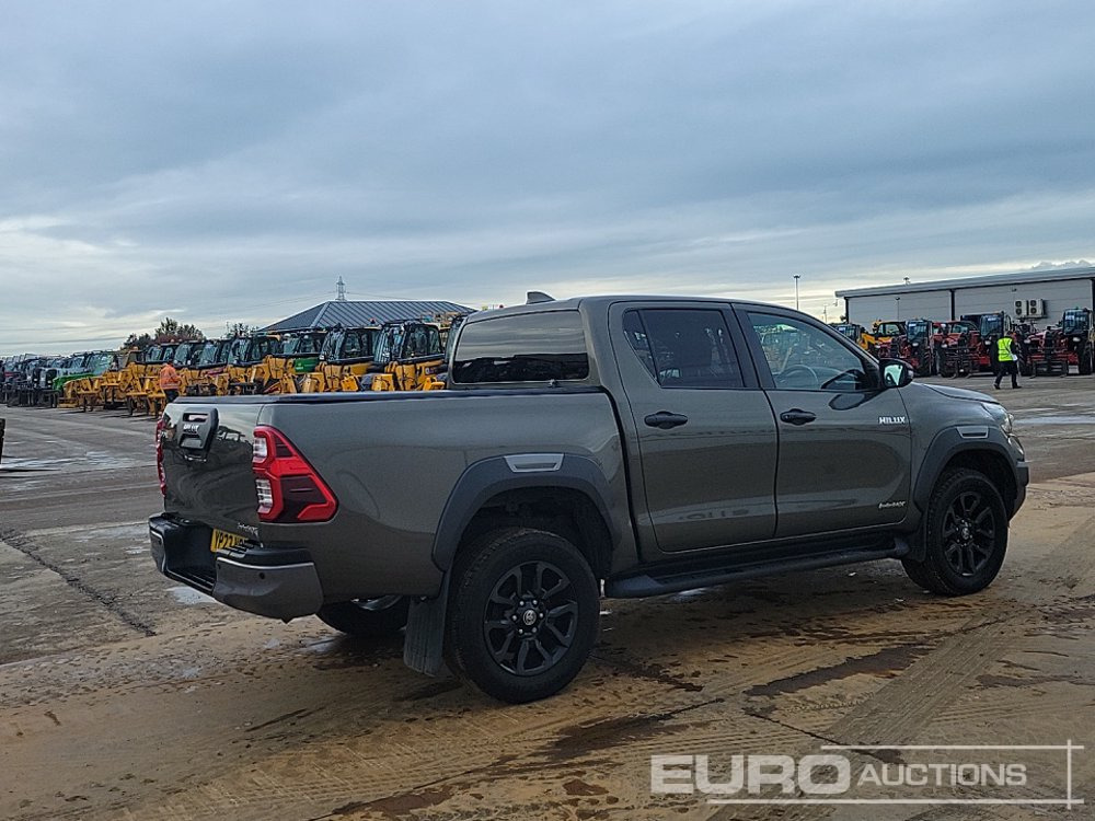 2023 Toyota Hilux Invincible X - Pick-up: photos 5 2023 Toyota Hilux Invincible X - Pick-up: photos 5