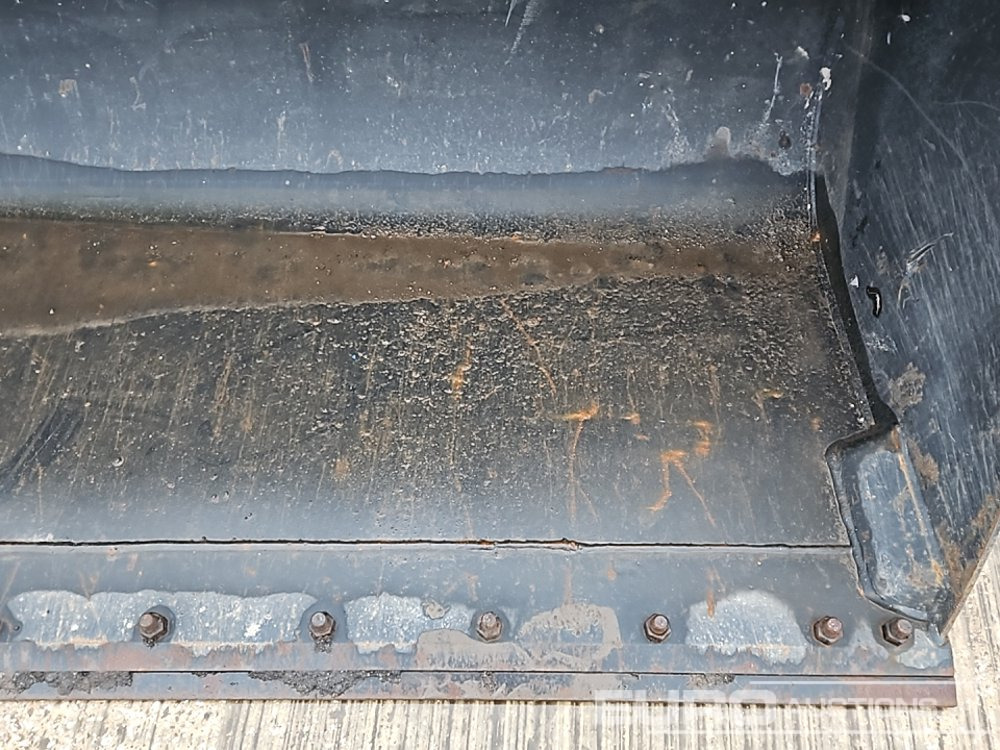 Godet neuf 2024 Rhinox 90" Loading Bucket to suit Telehandler: photos 11